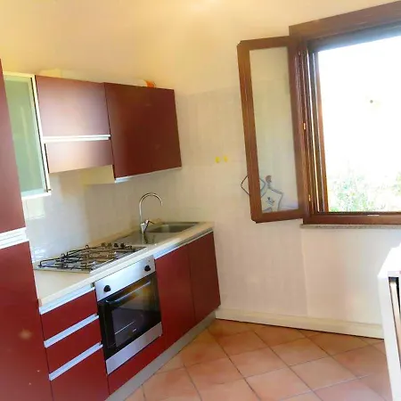 Bright In With Terrace And Garden View