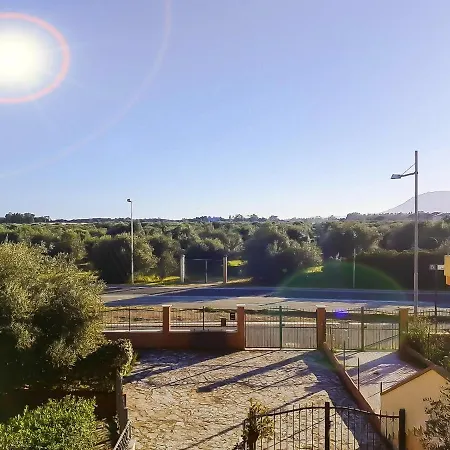 Bright In With Terrace And Garden View * Pula