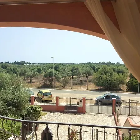 Bright In With Terrace And Garden View * Pula