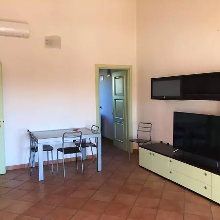 Bright In With Terrace And Garden View Apartment